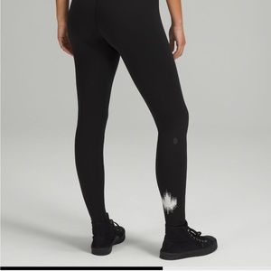 Team Canada wunder train high-rise tight 28” COC logo